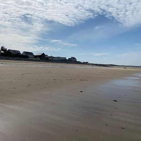 A 50 M De La Plage, Appartement De 35 M2 : Les Pieds Sales Bréhal Exteriör bild