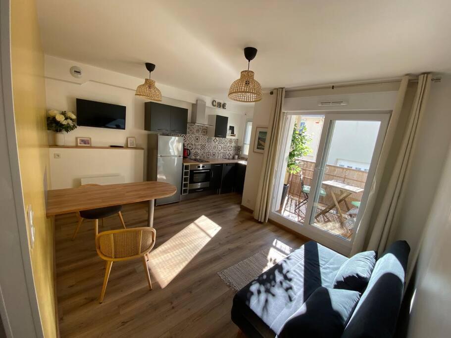 A 50 M De La Plage, Appartement De 35 M2 : Les Pieds Sales Bréhal Exteriör bild