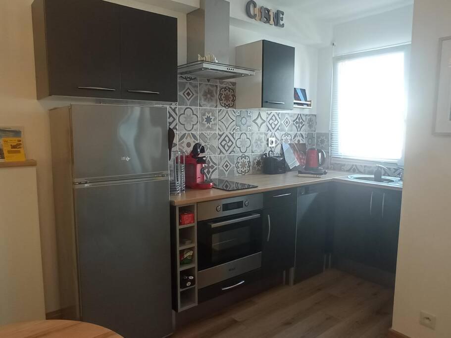 A 50 M De La Plage, Appartement De 35 M2 : Les Pieds Sales Bréhal Exteriör bild